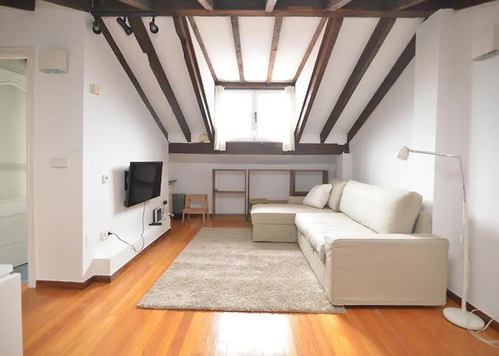 El Apartamento De Santa Ana By Just Room